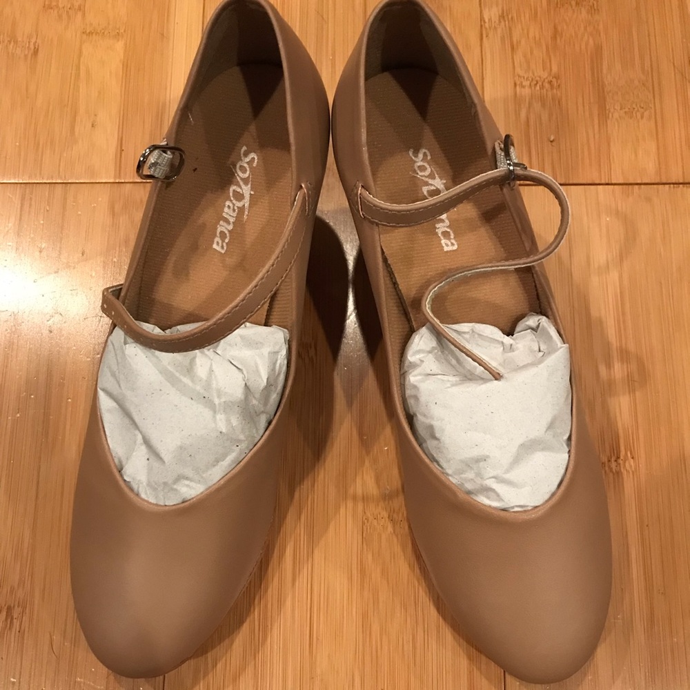 So Danca Adult Jr. Footlight Heel Character Shoes